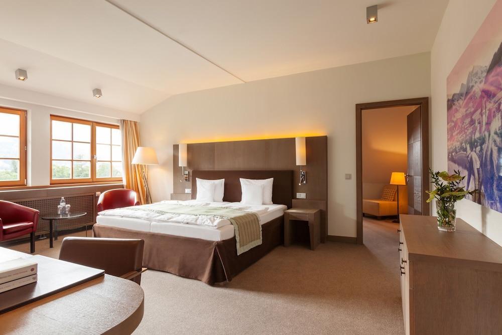 Schlosshotel Kitzbuehel A-Rosa Collection エクステリア 写真 A typical hotel room