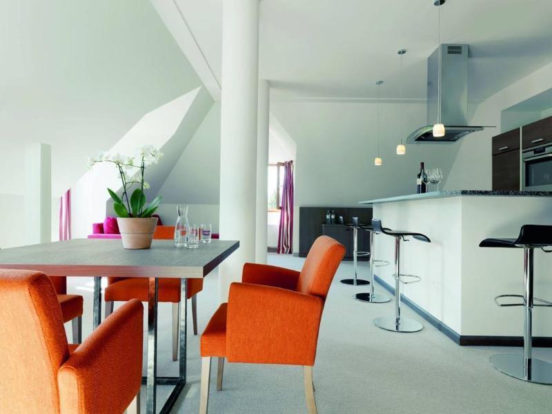 Schlosshotel Kitzbuehel A-Rosa Collection エクステリア 写真 Interior of a penthouse apartment